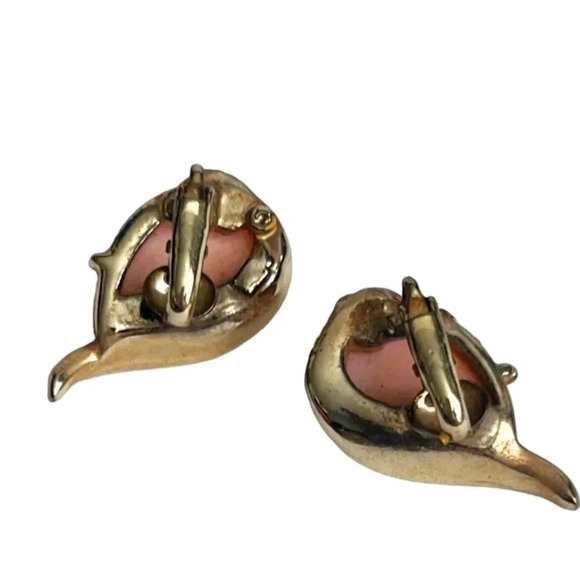 GOLD PLATED PINK LUCITE VINTAGE CLIP-ON WOMENS EARRINGS - Picture 5 of 5